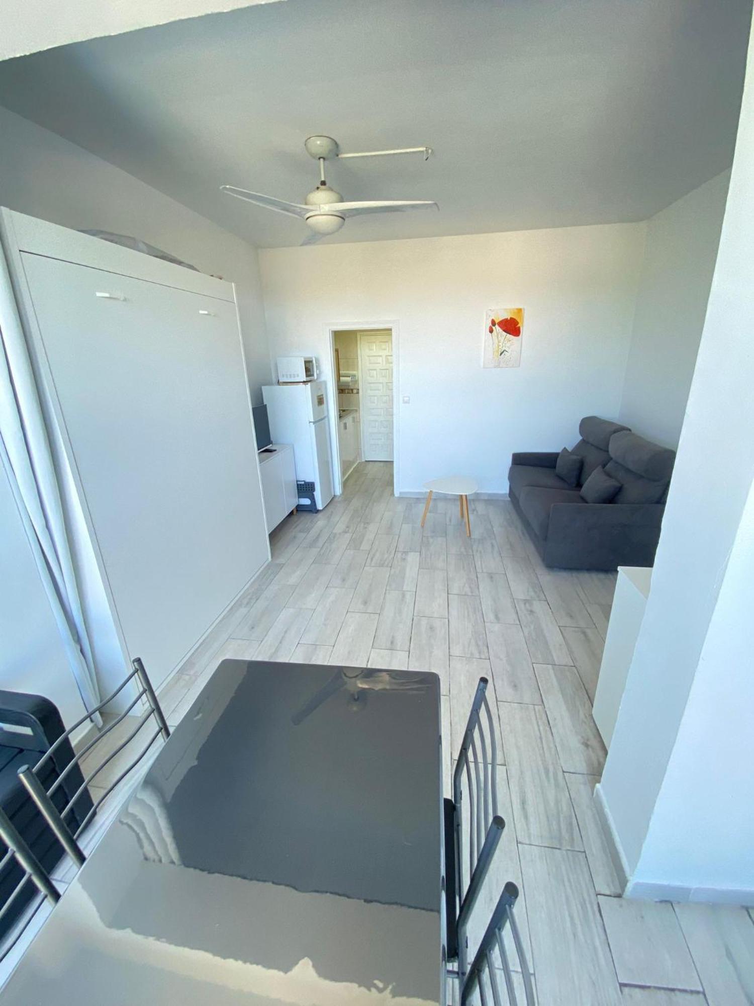 Studio Avec Piscine Et Parking Росас Экстерьер фото